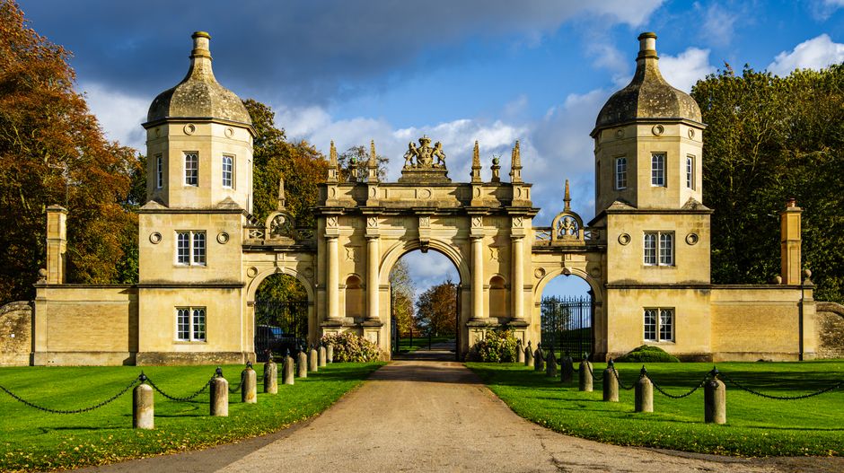 The Gatehouse That Outlived Its Manor: Tracing the Last Remains of Ashcombe Hall